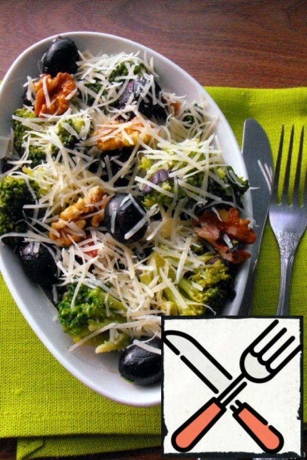 Salad with Broccoli, Walnuts and Parmesan Recipe