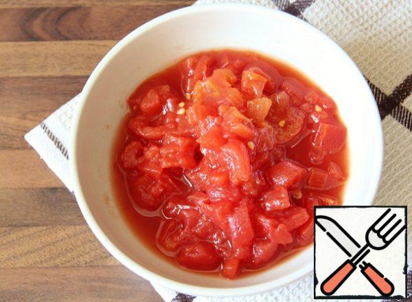 With tomato remove the peel and also chop.