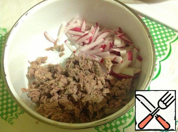Radish cut into strips, meat cubes.