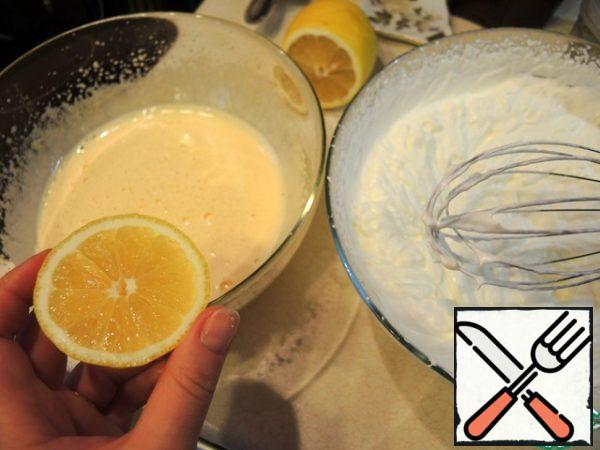 In the egg-honey mixture add lemon juice and gently, silicone spatula mix with whipped cream.