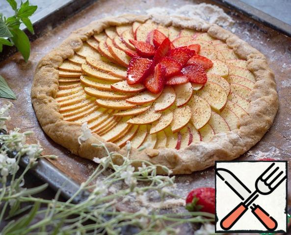 The Galette can be served hot or cold.
Cut into pieces with kitchen scissors, a pizza knife or an ordinary knife.