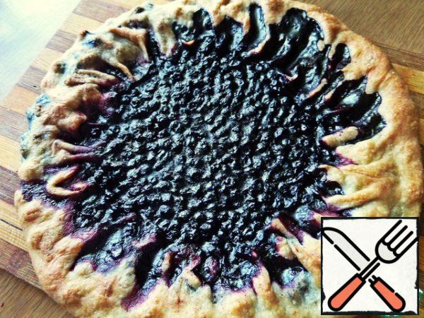 Bake for 40 minutes at 180*, pull out of the oven and do not touch the galette, as the filling will float hot.