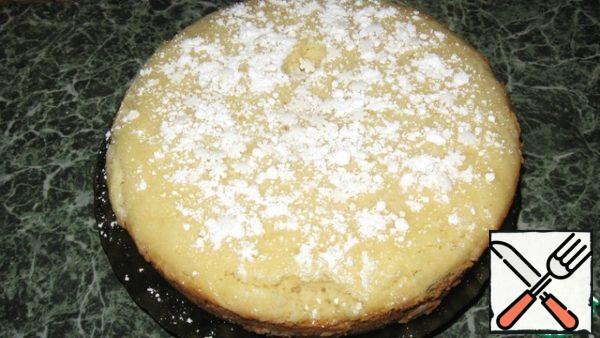 Sprinkle with powdered sugar. Cake on the condensed milk is ready. Enjoy your tea!