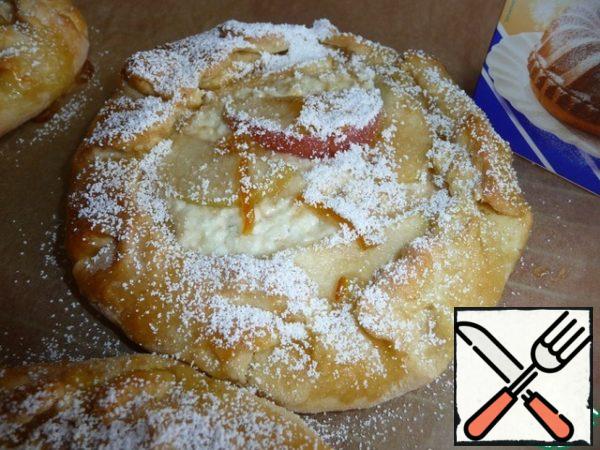 Sprinkle powdered sugar over another hot one. You can serve galette with ice cream or whipped cream.
Enjoy your tea!!!