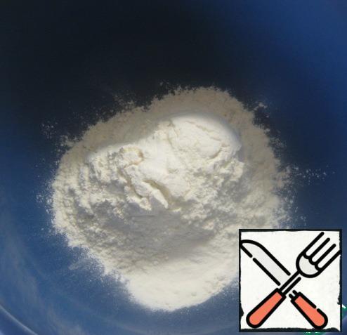 In a bowl, mix flour, salt and baking powder.