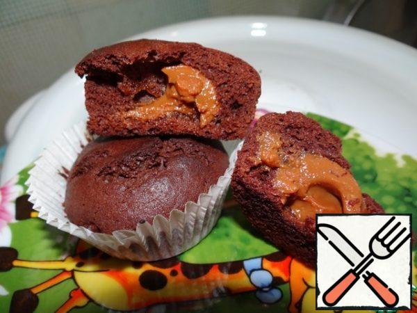 Our delicious chocolate muffins with filling are ready!