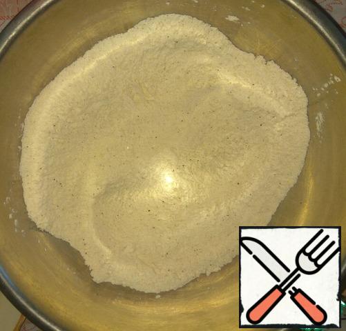 In a bowl, mix all dry ingredients: flour, sugar, cinnamon, salt and baking powder.