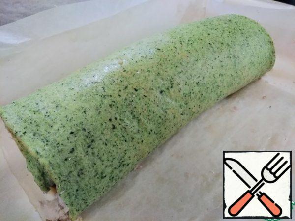 Turn into a roll and send in the oven for 10 minutes at 180*.