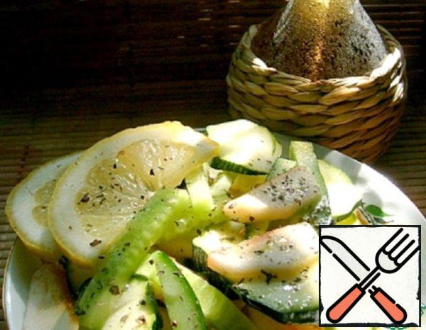 Apple and fresh Zucchini Salad Recipe