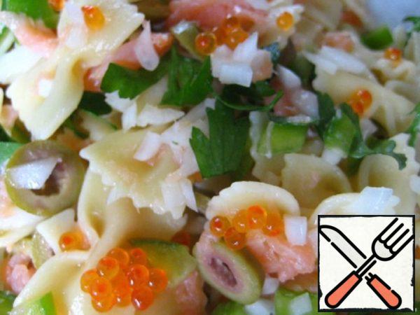 Salad with Pasta, Salmon and Vegetables Recipe