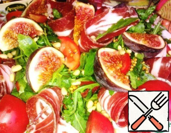Salad with Arugula and Figs Recipe