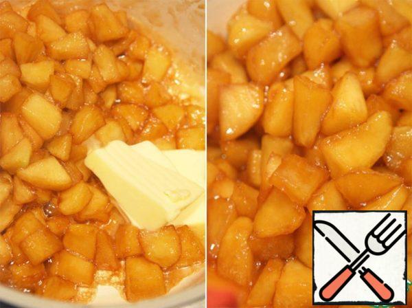 Mix everything thoroughly and simmer until the apples give juice and evaporate during this period. transfer the filling to a bowl and let cool slightly.
