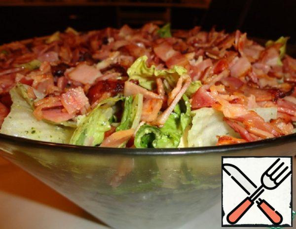 Salad with Pesto Sauce Recipe