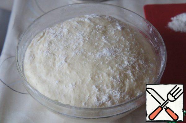 When the dough is suitable, divide it into 20 parts, roll the balls,