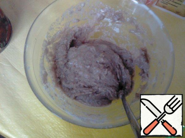 Mix all dry ingredients. And in a glass mix oil and water. Then pour into bowl with dry ingredients, oil and water.
