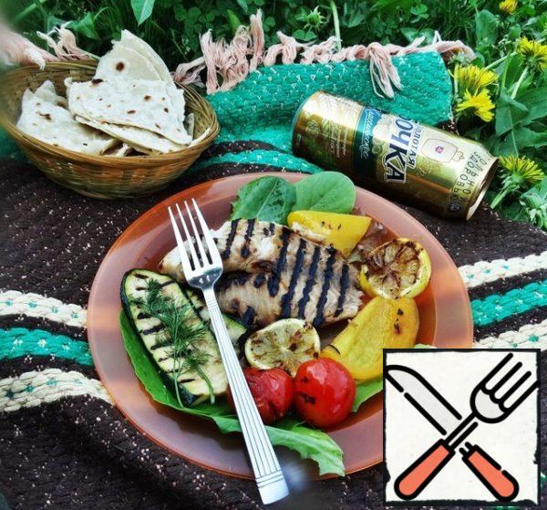Vegetables, also grilled, will serve as a delicious and healthy side dish.
