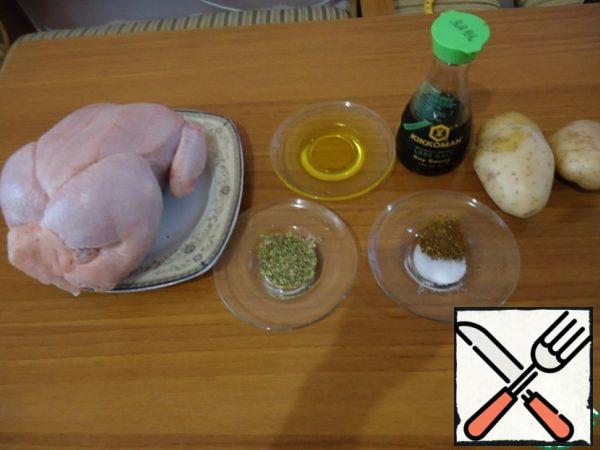 We will need chicken breast, soy sauce, sunflower oil and seasonings. We don't need potatoes right now, we use potatoes as a side dish for chicken breast.
