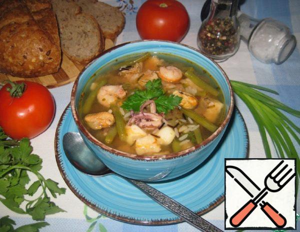 Tomato Soup with Rice, Beans and Seafood Recipe