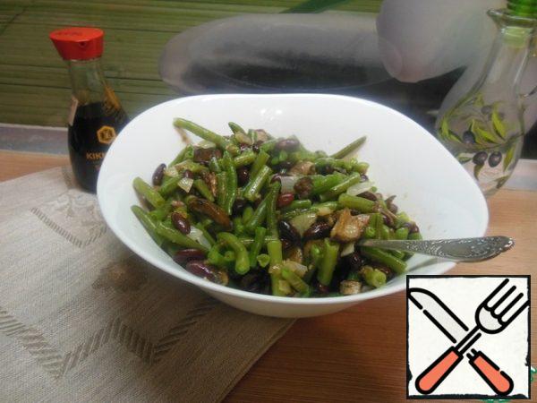 Fill with dressing, mix. The salad is ready!