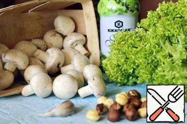 Prepare the necessary ingredients.
