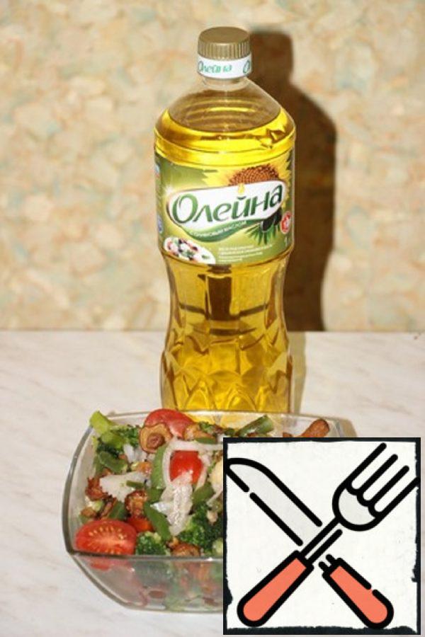 Salad with Tomatoes and Mushrooms Recipe
