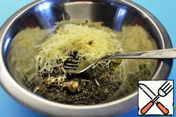 Mix in a bowl: parmesan, garlic (crushed), rosemary, balsamic vinegar, pepper mixture, honey, salt. We get a kind of marinade.
