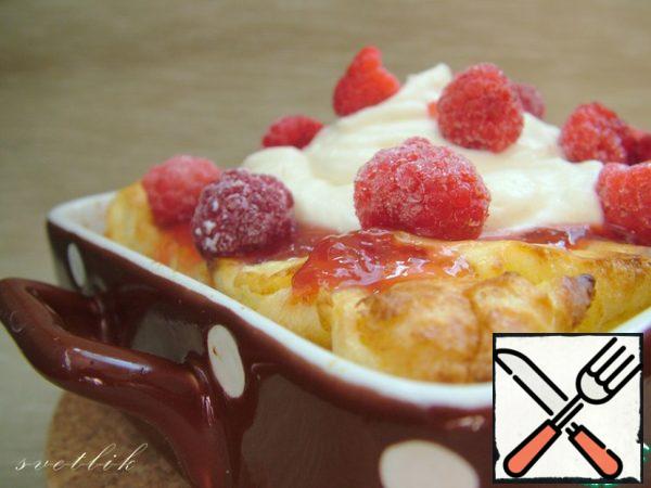 For children, I made a filling of tender cottage cheese with raspberry sauce and frozen raspberries.Magic Breakfast!!!