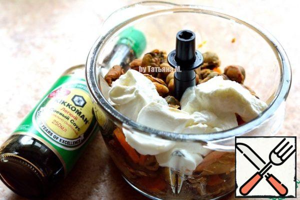 Add butter, cottage cheese, soy sauce and rub well until smooth;
