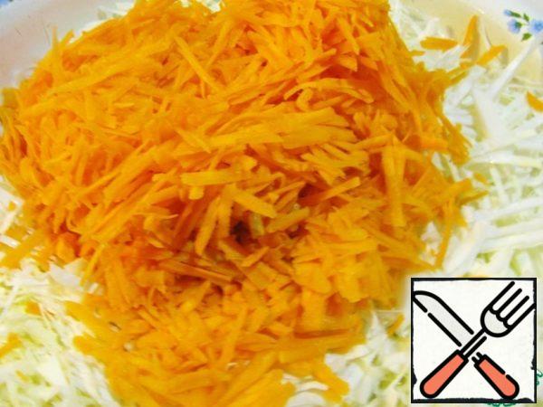 Grate it on a coarse grater and send it to the cabbage.
