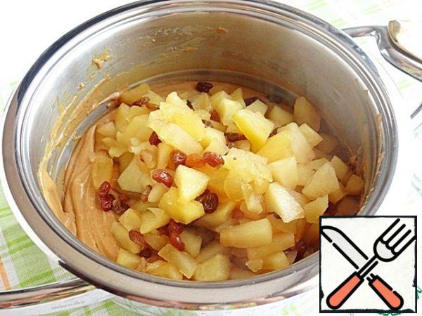 To the thickened pudding and add the butter and Apple mixture.