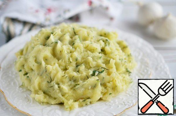 Add the mixture to the blender and puree again.
