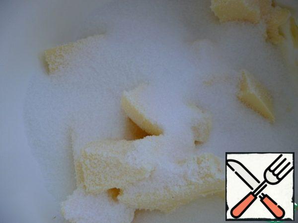 Whisk the soft butter with sugar and vanilla sugar.
