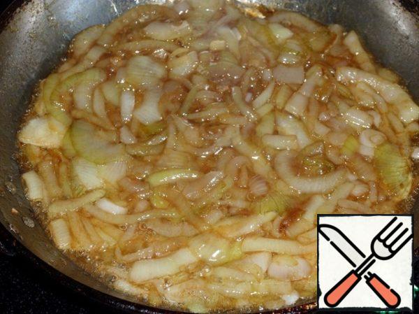 The pan with the onions, remove from heat. Cool.