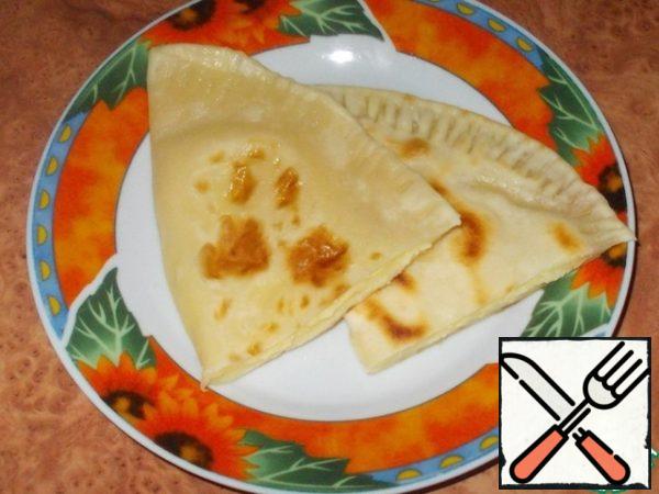 A very tasty and very satisfying miracle is ready! It is better to eat hot, but it is not forbidden to eat cold either! Enjoy your meal!