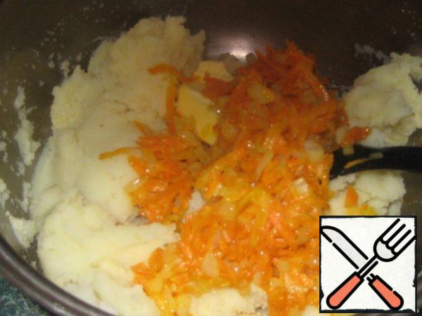 Add the roasting to the finished puree and mix. Our "Special" puree is ready!!
Bon appetit!!