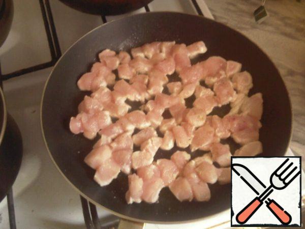 Cut the fillet into medium-sized cubes and fry until tender, salt and pepper during frying.