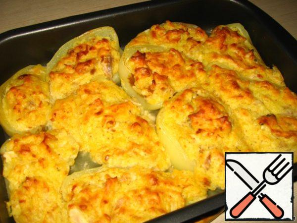 We put it in the preheated oven for a maximum of 25-35 minutes, until a beautiful crispy crust forms!

