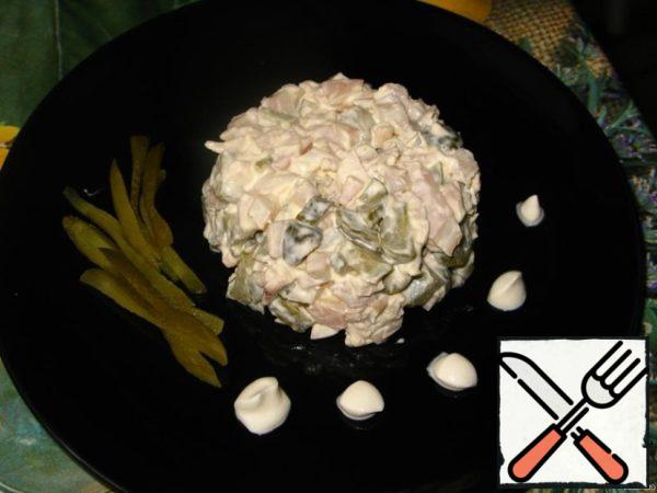 Add mayonnaise to the salad, mix gently and serve.