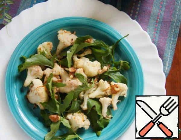 Baked Cauliflower Salad with Arugula and Nuts Recipe