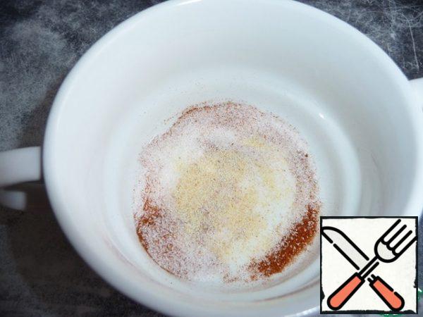 Mix in a bowl of salt, sugar, pepper, garlic powder.