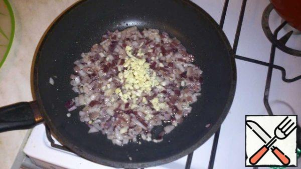 Add garlic and fry for 5-6 minutes with onion.
