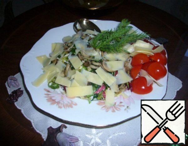 Salad with fried Mushrooms and Parmesan Recipe