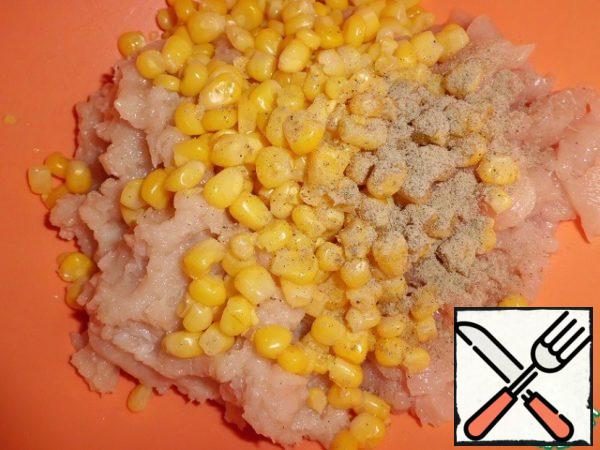 Add corn to the chicken, season with salt and pepper and mix thoroughly.
