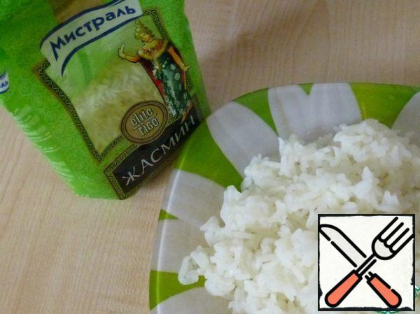 Boil the rice.
