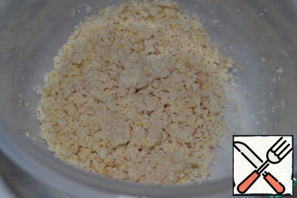 Chop 2 tablespoons of pine nuts.
