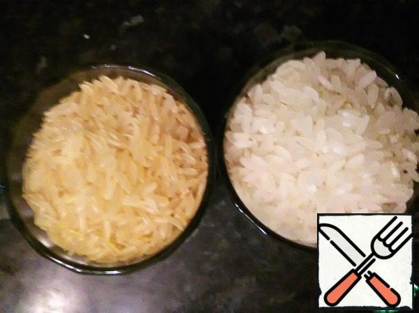 Next, prepare both types of rice.

