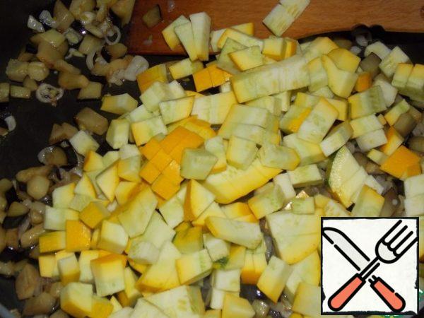 Add zucchini. Simmer for about 10 minutes.
