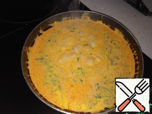 Mix everything together. Try. If there is not enough salt, add more.
