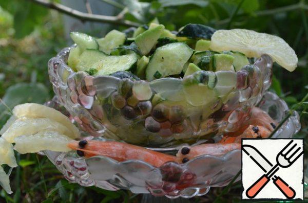 And now to your table - a great light salad with a delicate sourness.