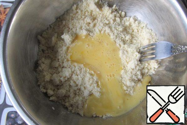 Add the loosened egg.

